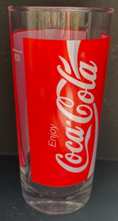 309027-5 € 3,00 coca cola glas rood wit D 6,5 H 15 cm.jpeg